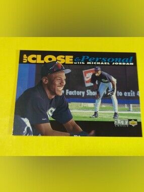 1994 Upper Deck Collector's Choice - Up Close & Personal Michael Jordan #635